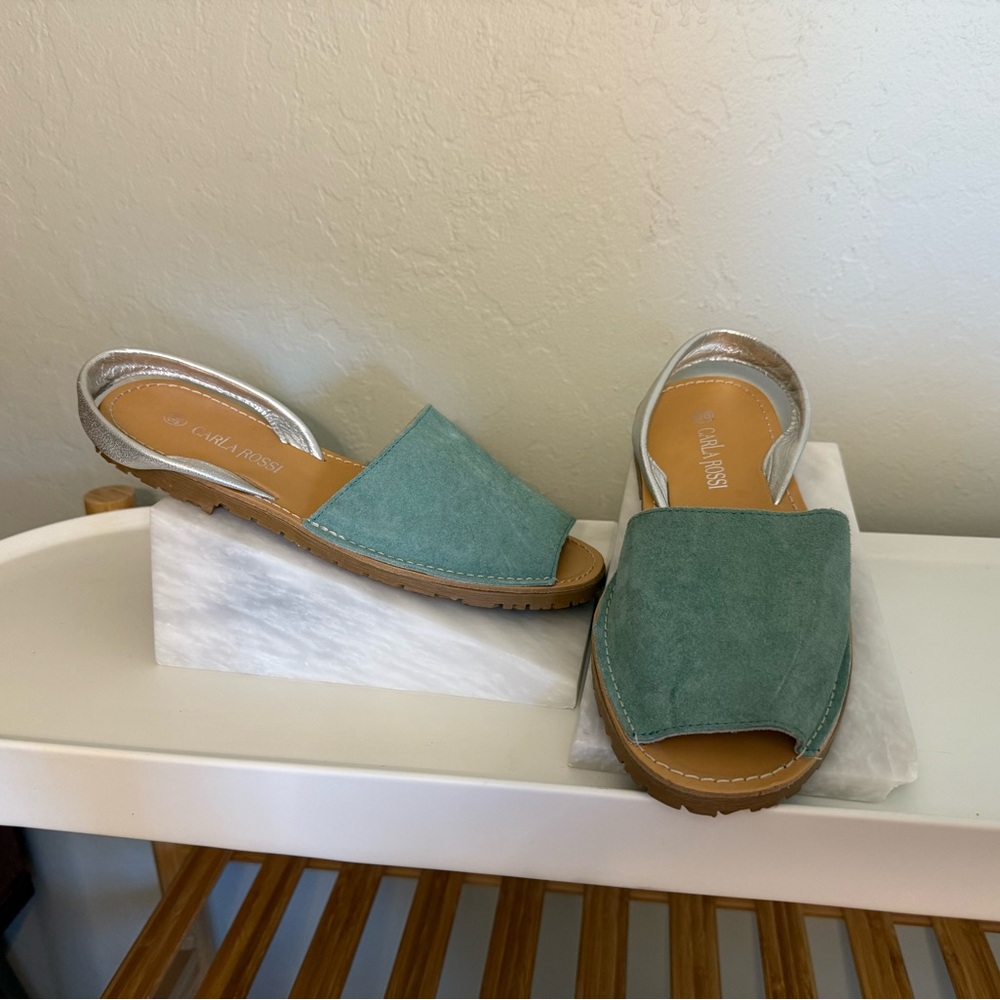 Carla Rossi Green Suede Silver Slingback Sandals Size 38 (US 7.5-8)
